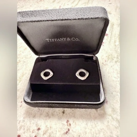 Tiffany & Co Elsa Peretti Sterling Silver Cushion Stud Earrings - Picture 1 of 4